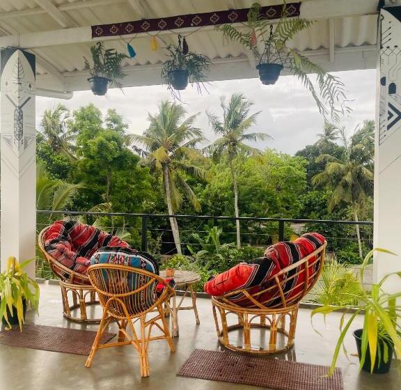 Habibi Hostel & Restaurant