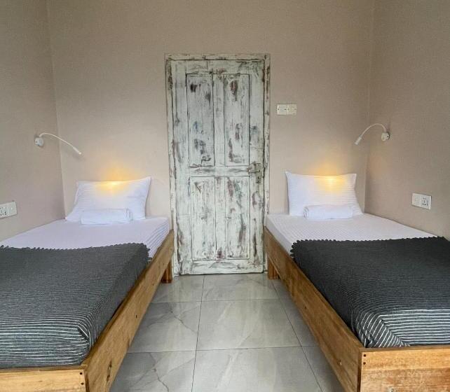 Habibi Hostel & Restaurant