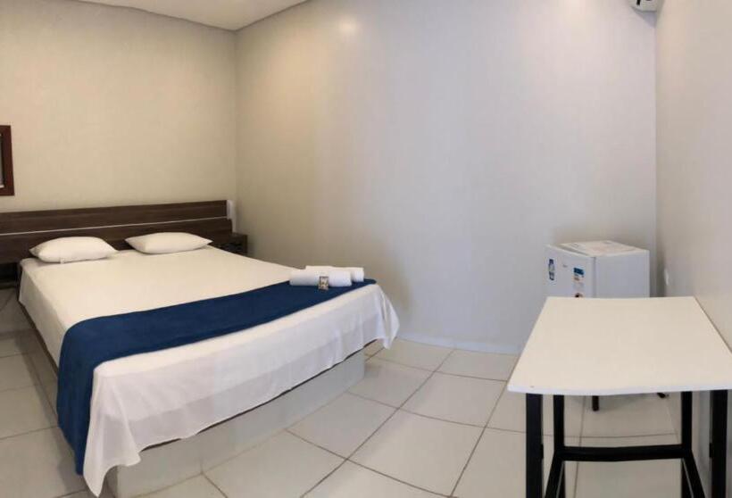 בית מלון כפרי E Pousada Isis