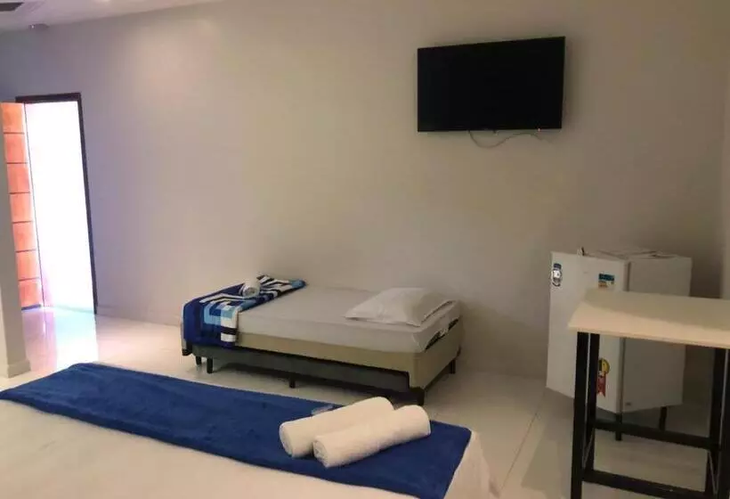 Hotelli E Pousada Isis