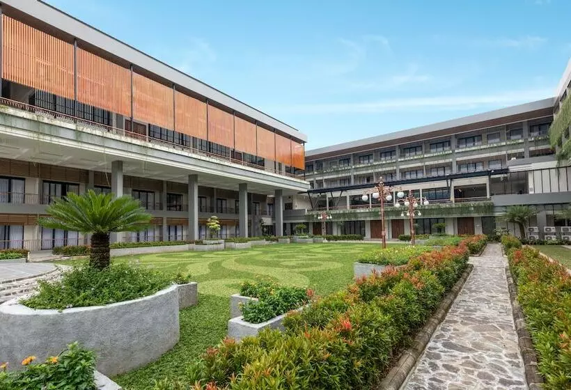 Fox Harris Hotel & Convention Banjarnegara