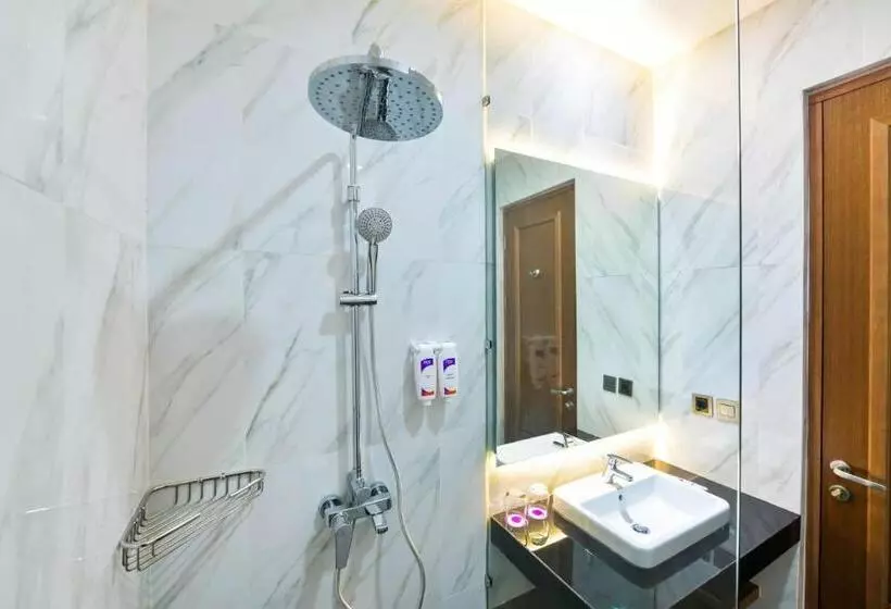 Fox Harris Hotel & Convention Banjarnegara