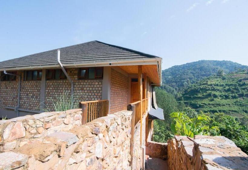 هتل Gorilla Leisure Lodge