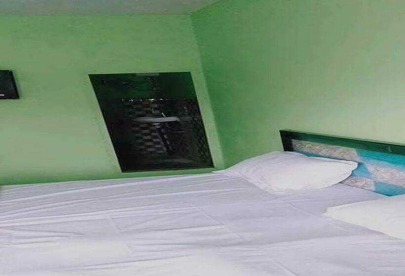 호텔 Oyo 80568c Galaxy White