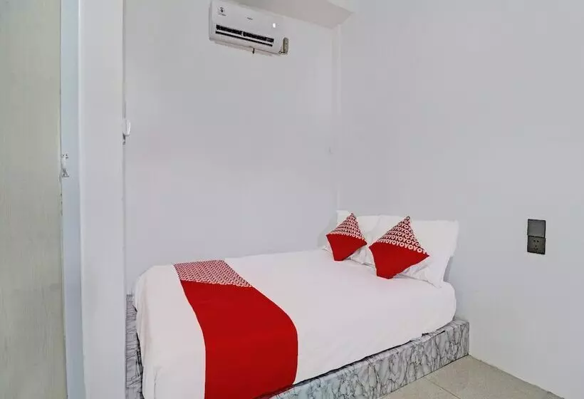هتل Oyo 92054 Gala Residence