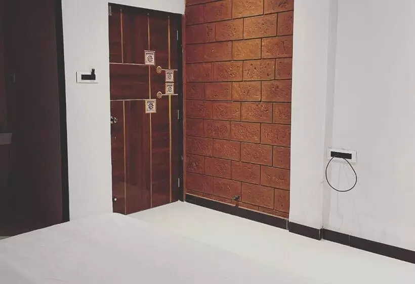 Hotelli Scarlet Resort Alibag