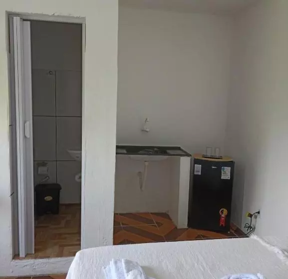 ペンション Aluguel De Suites E Apartamento