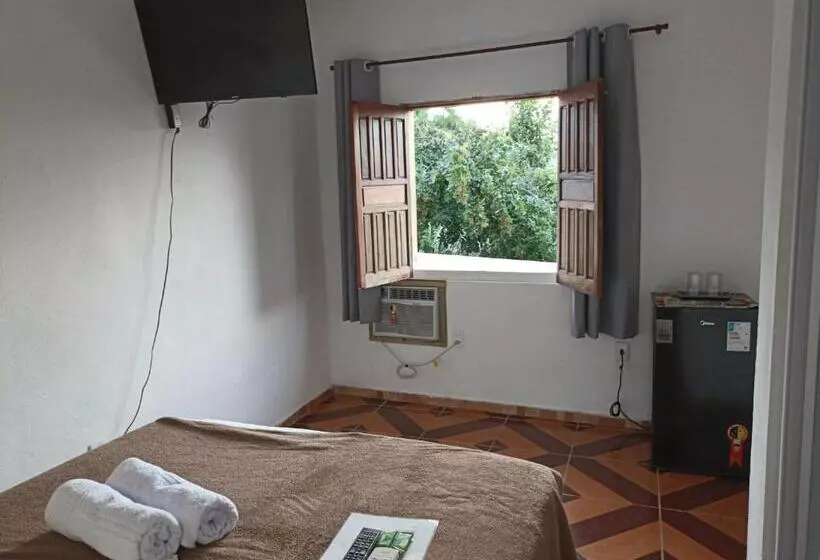 ペンション Aluguel De Suites E Apartamento