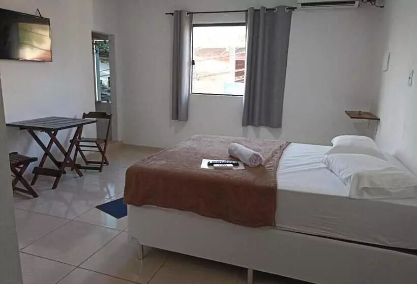 ペンション Aluguel De Suites E Apartamento