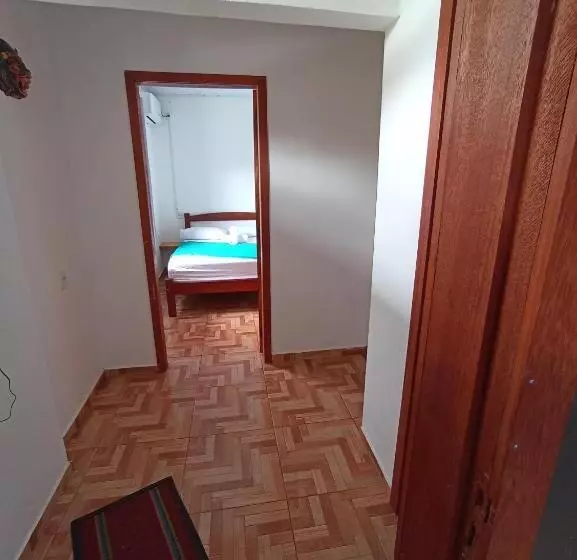 ペンション Aluguel De Suites E Apartamento