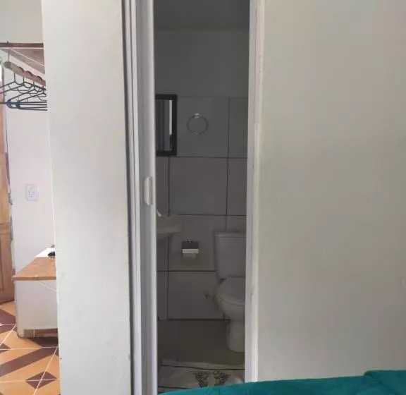 ペンション Aluguel De Suites E Apartamento