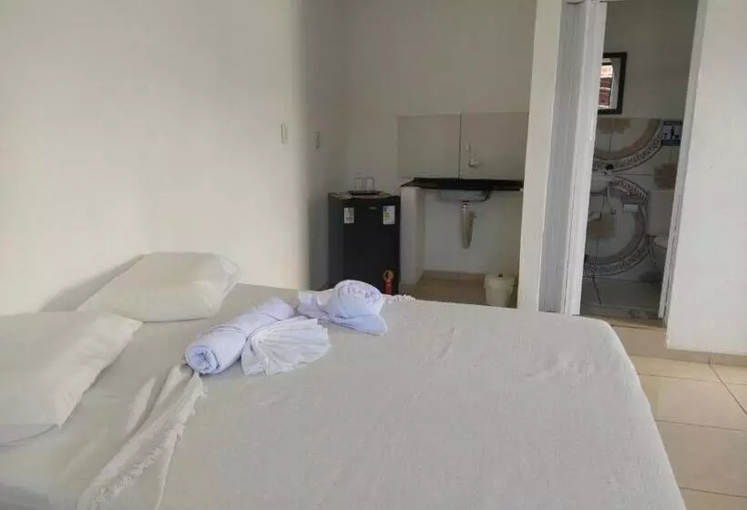 ペンション Aluguel De Suites E Apartamento