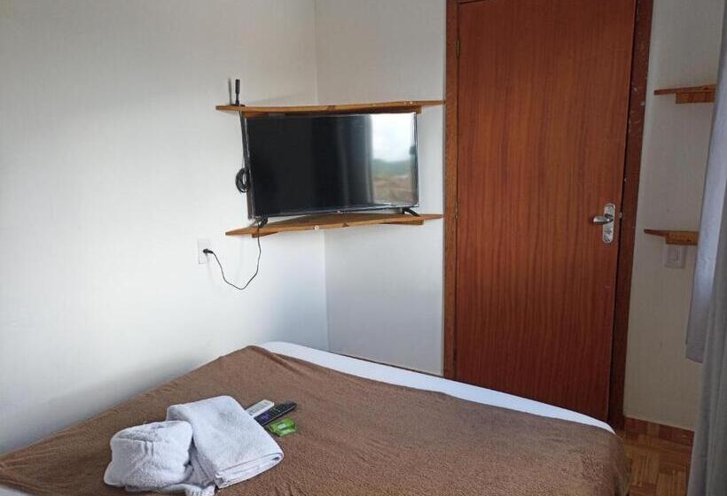 Pensjonat Aluguel De Suites E Apartamento