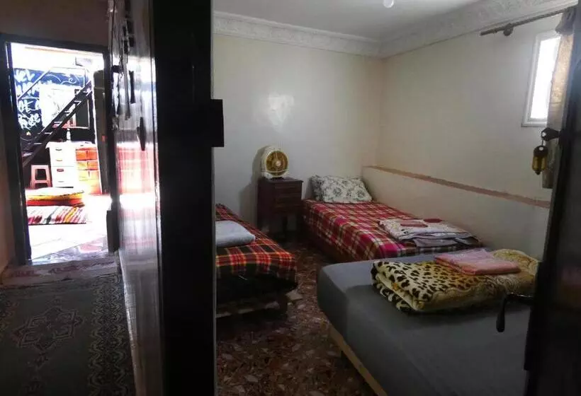 پانسیون Booking And Hosting Medina
