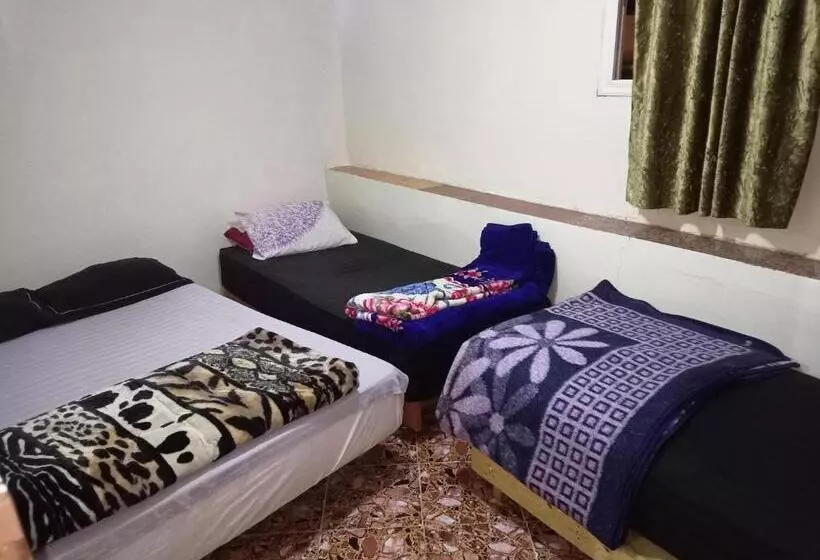 پانسیون Booking And Hosting Medina