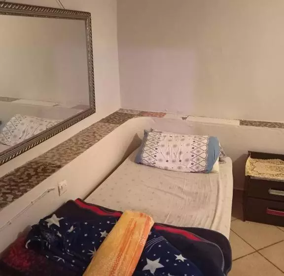 پانسیون Booking And Hosting Medina