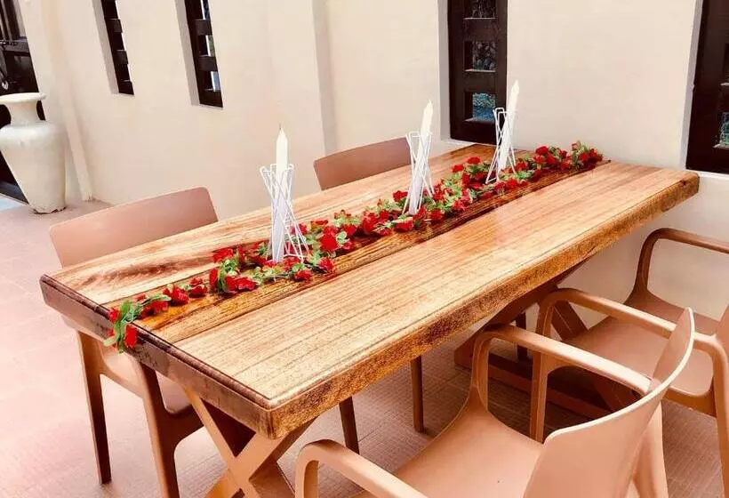 Majatalo Casa De Simone Bagac