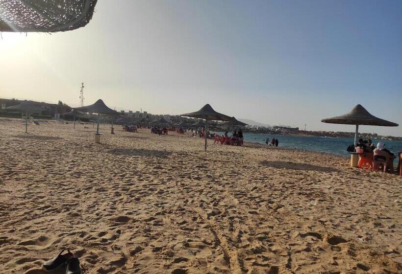 پانسیون Chalet Amexico Paradise Ain Sokhna