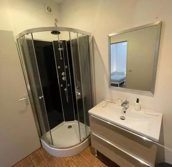 ペンション Douai House