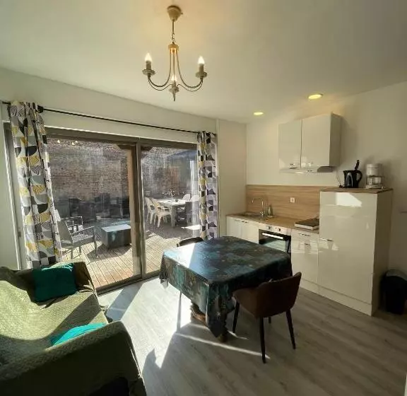 ペンション Douai House