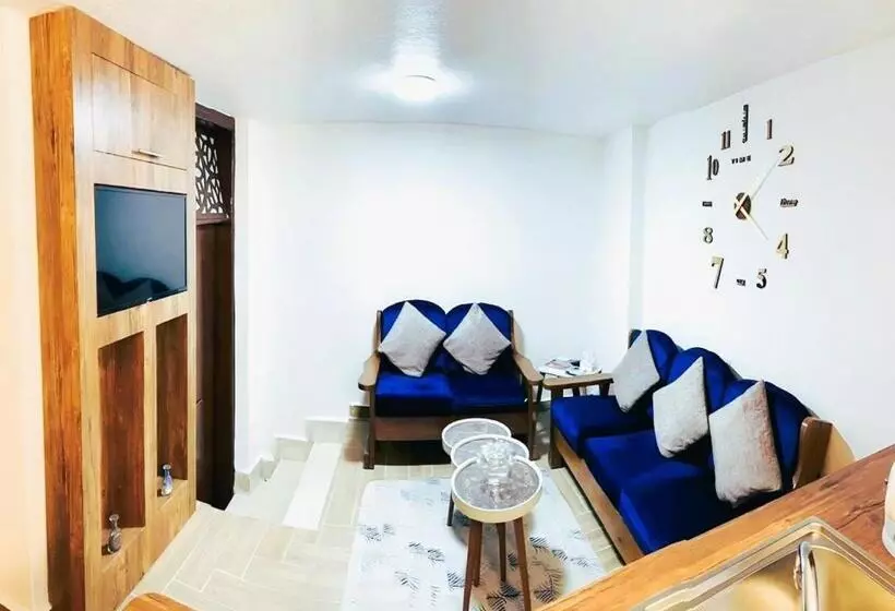 پانسیون Kirakoupolis House & Restaurant