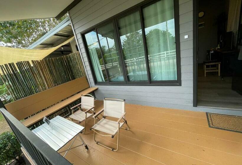 膳宿费 Naramountainkhaoyai รถบ้าน