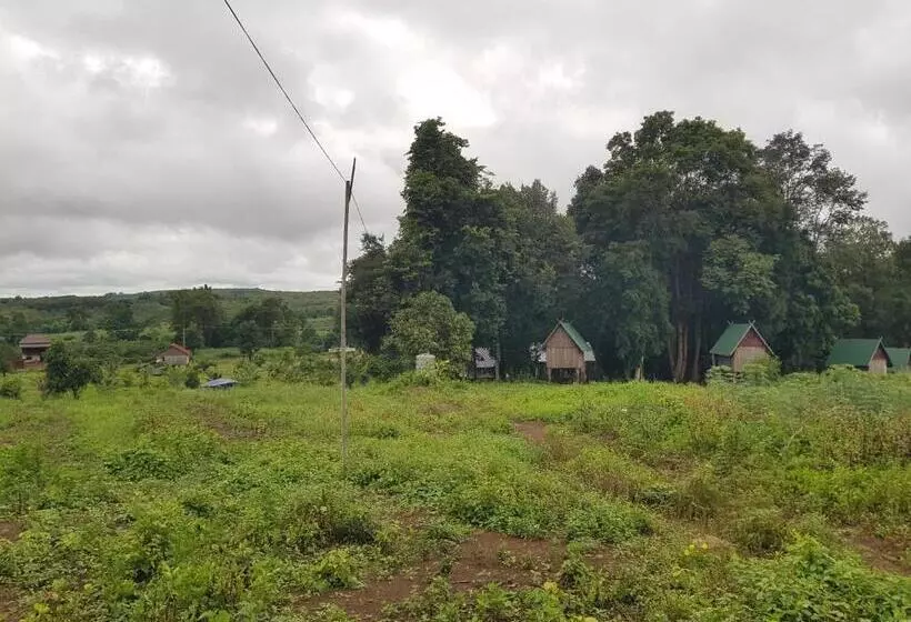 ユースホステル Banlung Mountain View Treks & Tours