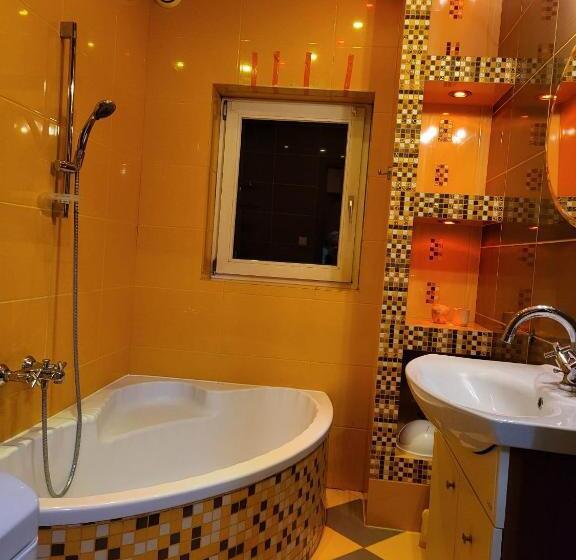 Retkeilymaja Pokoje Pracownicze Witkowska