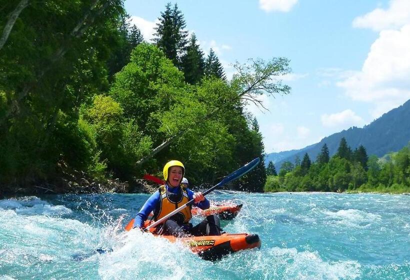 Bed and Breakfast Das Blaue Haus   Ein Sommertraum Und Ein Wintermärchen
