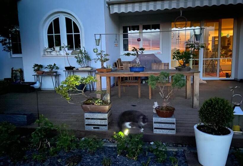 Bed and Breakfast Das Blaue Haus   Ein Sommertraum Und Ein Wintermärchen