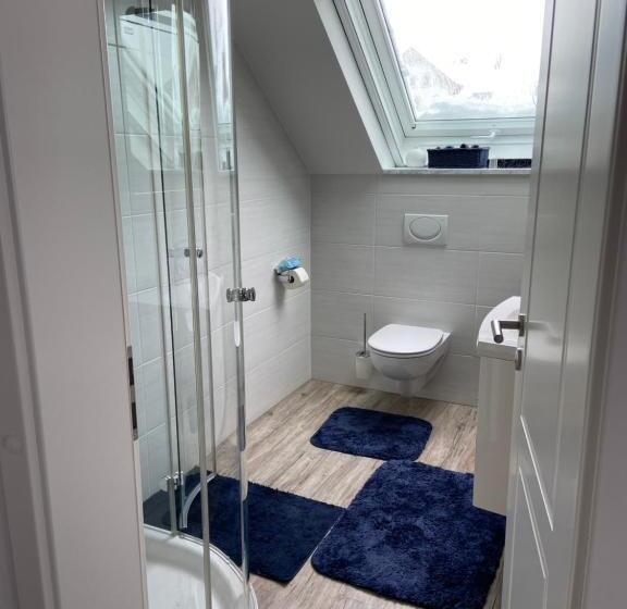 Bed and Breakfast Das Blaue Haus   Ein Sommertraum Und Ein Wintermärchen