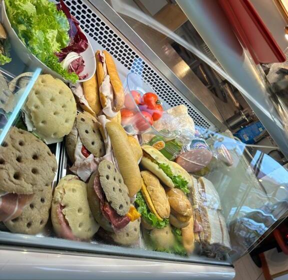 تختخواب و صبحانه Michelangelo Home