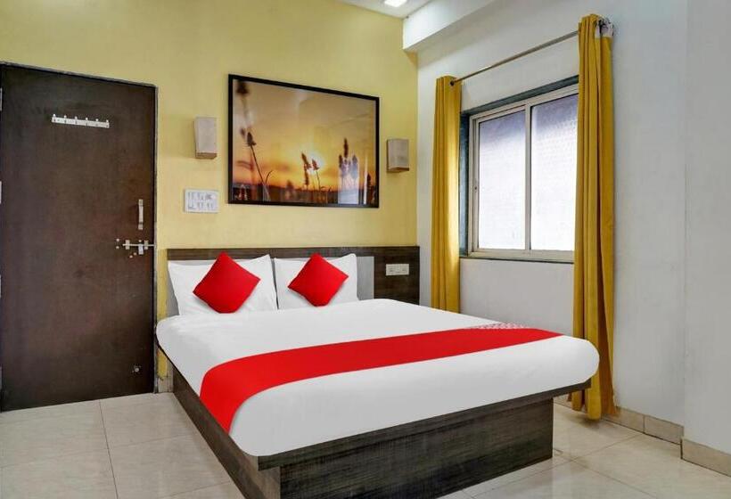 هتل Flagship Satnam Inn Near Sant Tukaram Nagar Metro Station