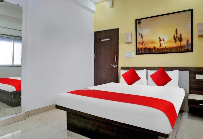 هتل Flagship Satnam Inn Near Sant Tukaram Nagar Metro Station