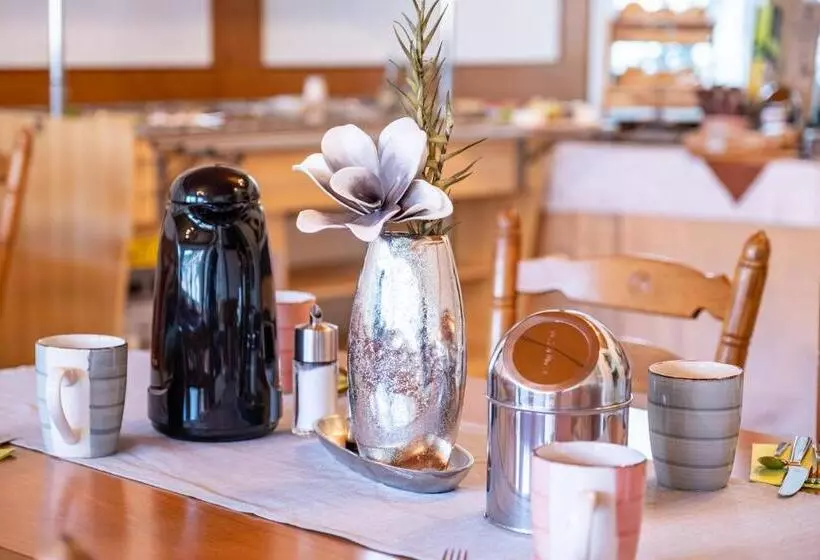 Hotelli Mike‘s Mosel Lodge