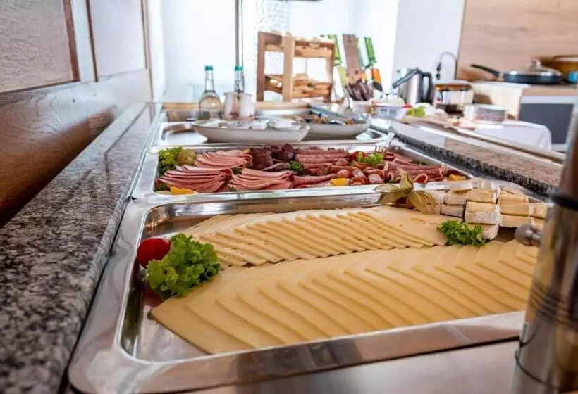 Hotelli Mike‘s Mosel Lodge