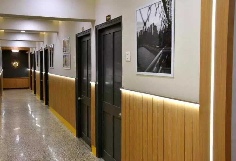 Hotelli Prince Residency Club House