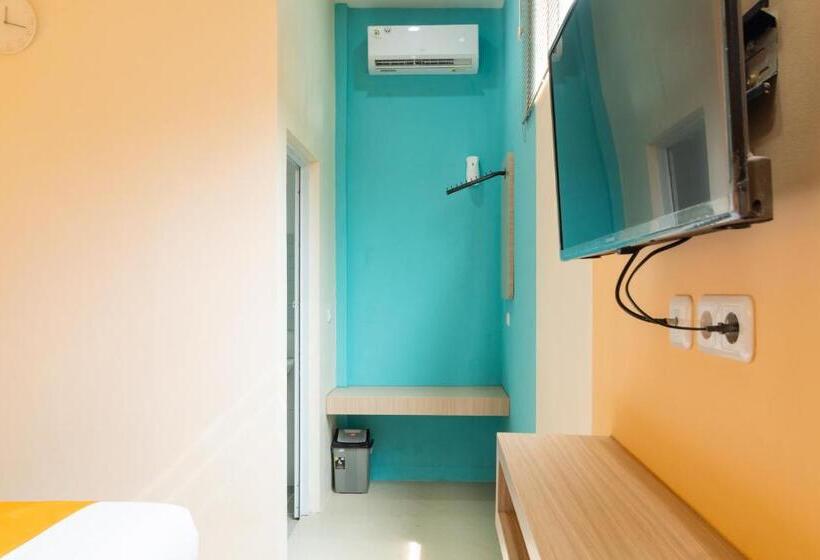 Sans Hotel Bubulak Bogor