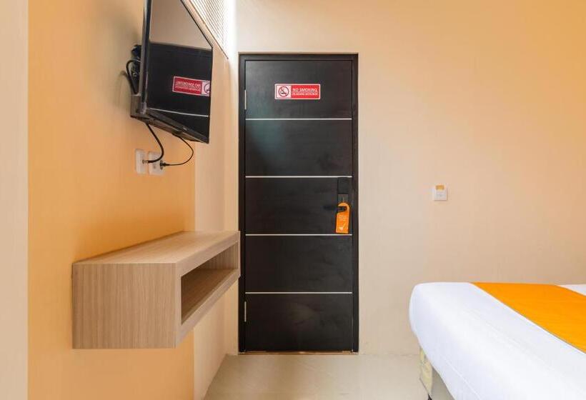 Sans Hotel Bubulak Bogor