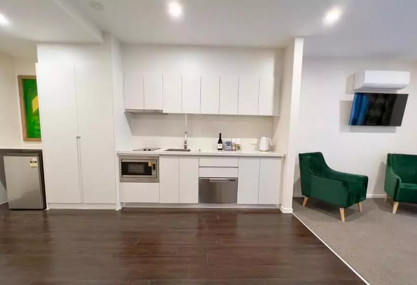 Hotelli Sixty Six Boutique Apartments