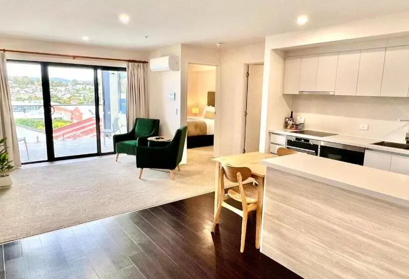 Hotelli Sixty Six Boutique Apartments