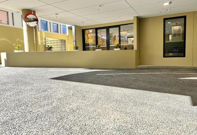 בית מלון כפרי Sixty Six Boutique Apartments