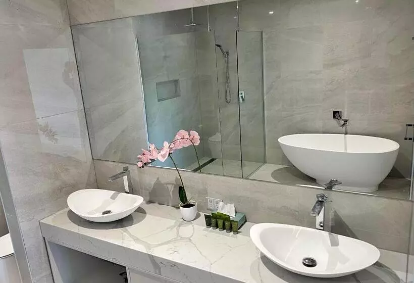 Hotelli Sixty Six Boutique Apartments