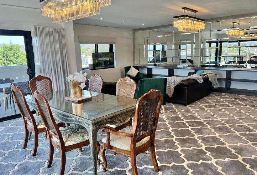 בית מלון כפרי Sixty Six Boutique Apartments