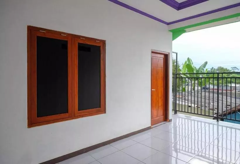 Hotelli Urbanview Syariah Zidney 3 Salatiga By Reddoorz