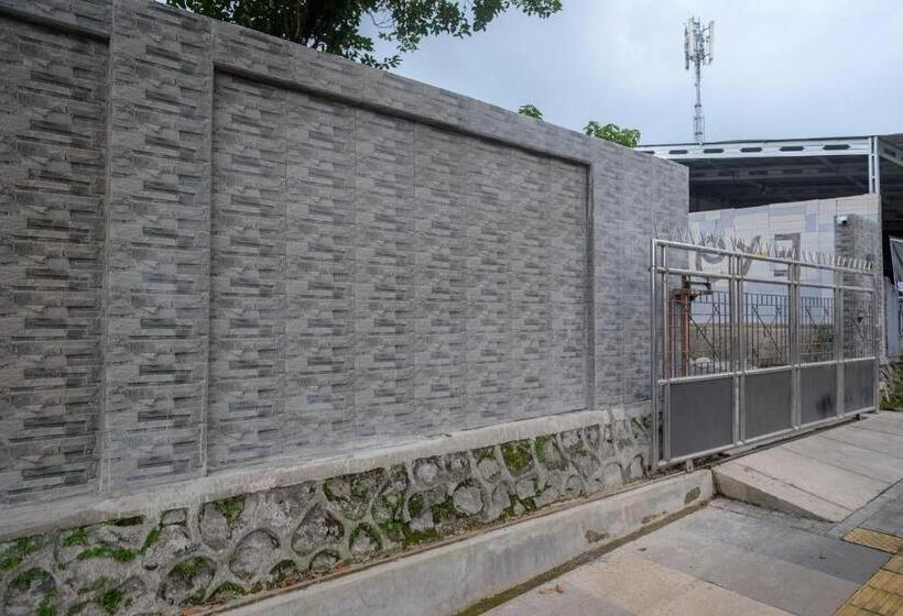 Otel Urbanview Syariah Zidney 3 Salatiga By Reddoorz