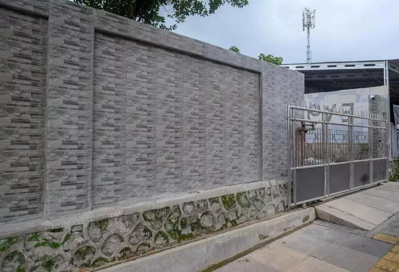 Hotelli Urbanview Syariah Zidney 3 Salatiga By Reddoorz