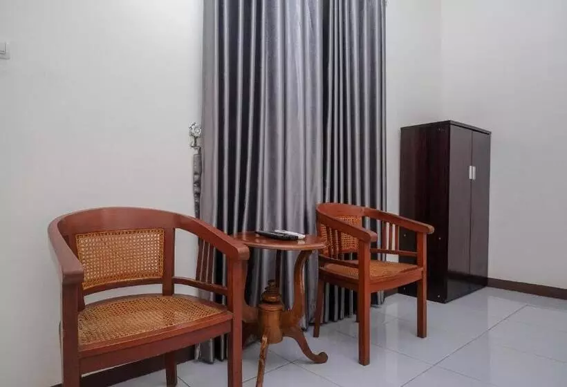 Hotelli Urbanview Syariah Zidney 3 Salatiga By Reddoorz