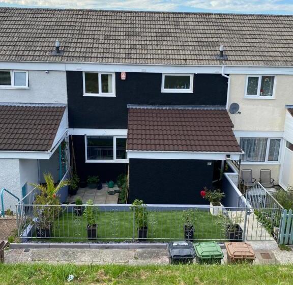 펜션 Southway Double Room Near Derriford