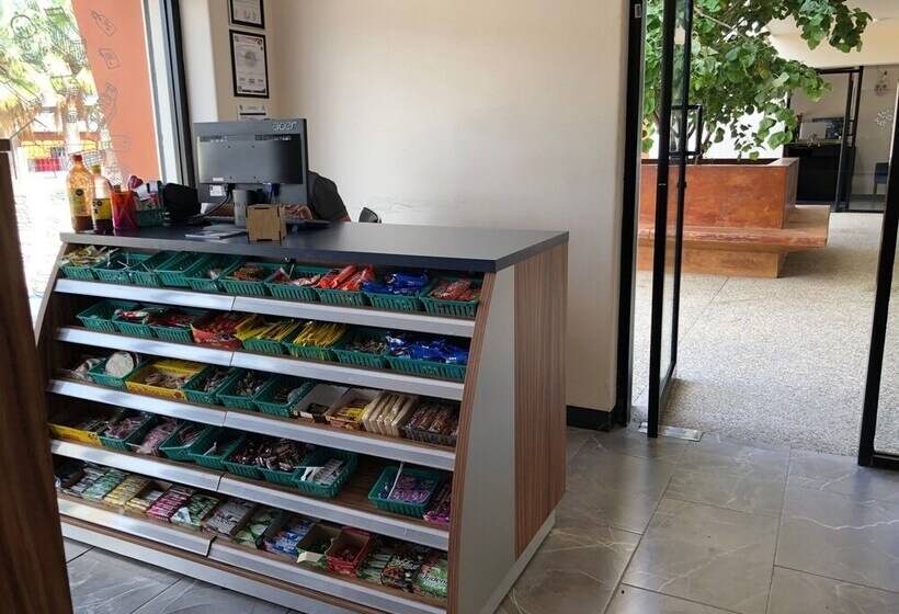 Suites Lomboy & Plaza